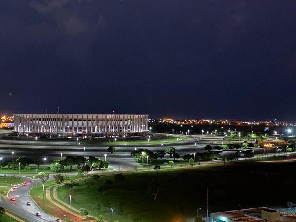 برازيليا Flat Encantador No 7º Com Vista Pra Torre De Tv المظهر الخارجي الصورة